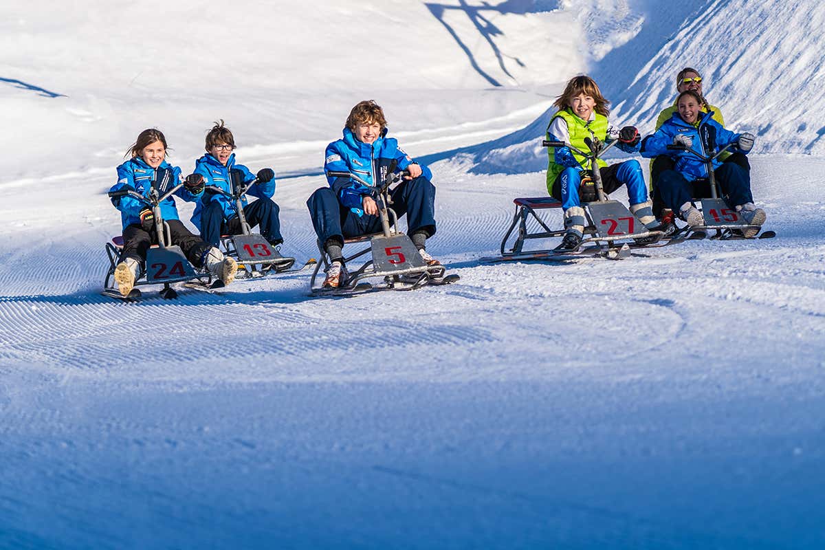 Slittino all&rsquo;Alpe Cimbra. Foto Apt Alpe Cimbra Vacanze in Trentino con i bimbi? Oltre allo sci c&rsquo;&egrave; di pi&ugrave;!